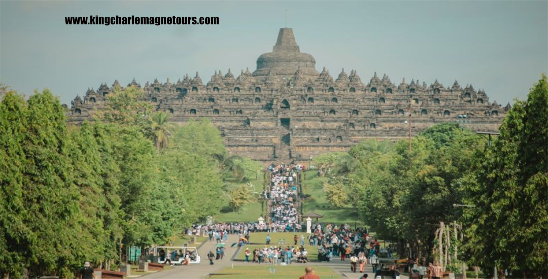 Candi Borobudur Perjalanan Sejarah